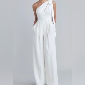 AMSALE - One-shoulder Jumpsuit
Size 6 🔥🔥🔥 Bridal